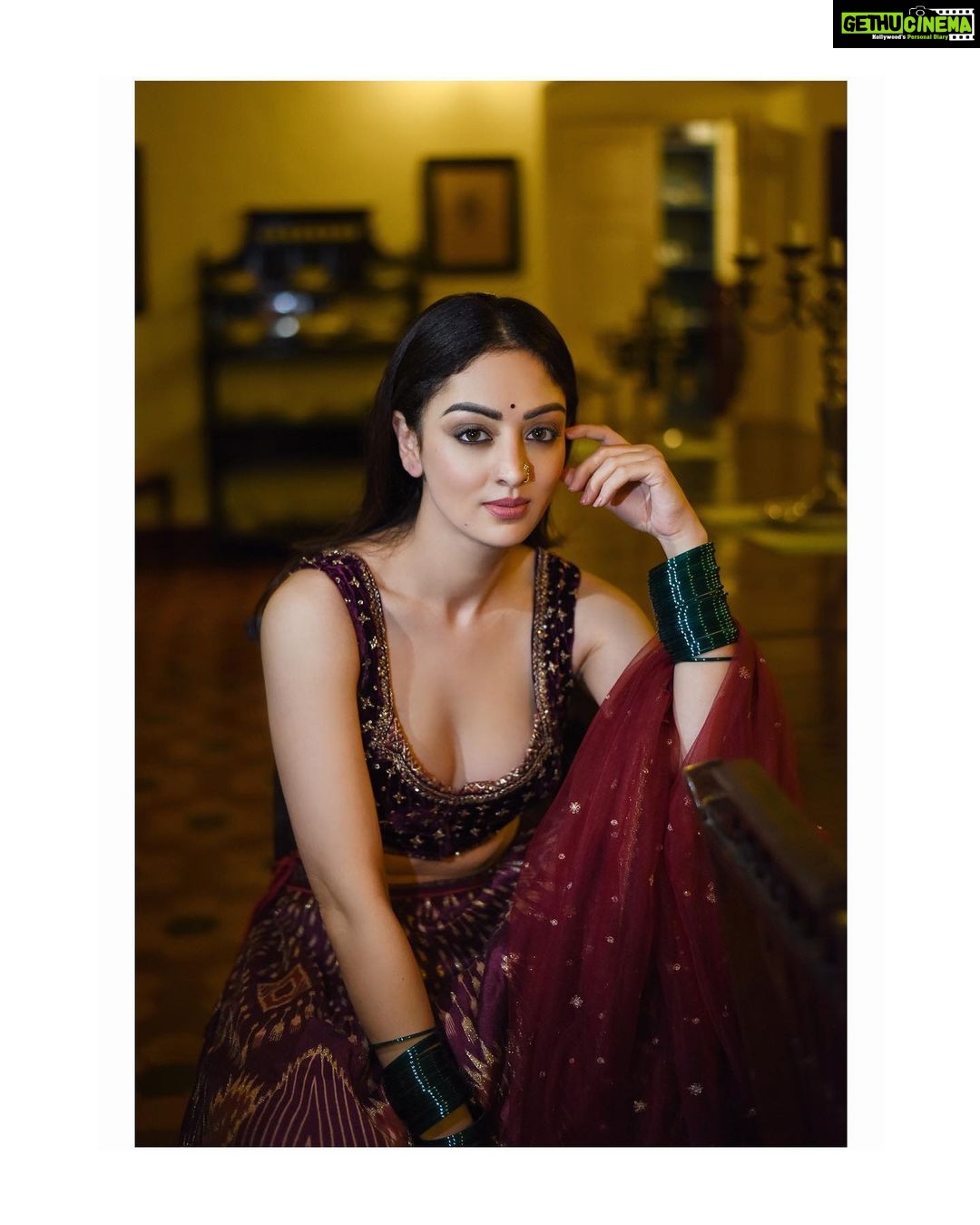 Sandeepa Dhar Instagram - देसी गर्ल वाइब्ज़ ✨ 📸 @shazzalamphotography Outfit @ri_ritukumar Jewelry @aquamarine_jewellery Styled by @shru_birla @tejalyadav318