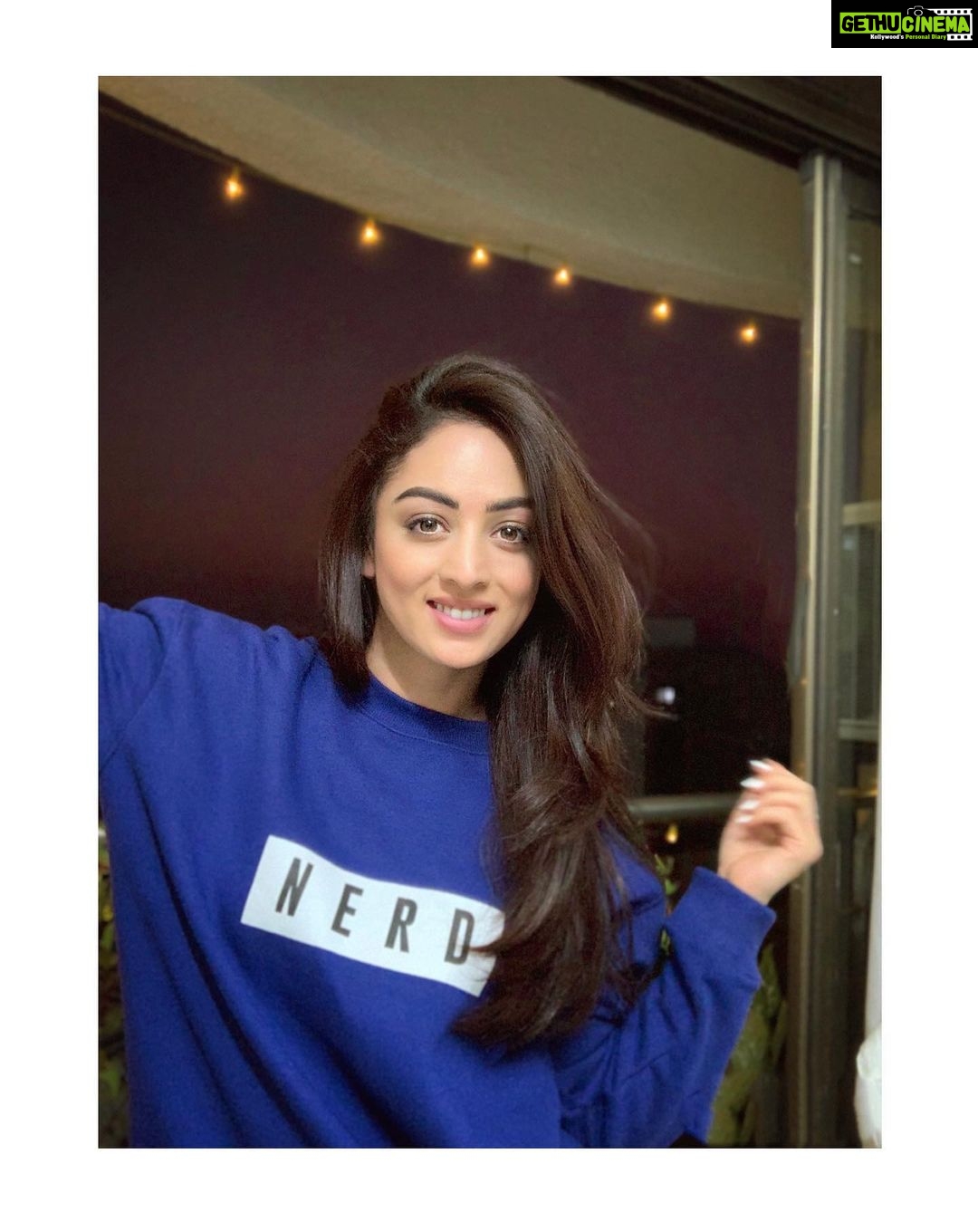 Sandeepa Dhar Instagram - Dope Days, Chill nights, Good company & Mellow Vibes. ✨👾 #weekendvibes #hoodies