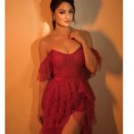 Sandeepa Dhar Instagram - Playing dress up ❤️ #midday #awards Swipe —> 1, 2,3 or 4 ? @ambikalal @shru_birla @mukashu.mua @navneet_photography @hair.by.pratiksha @echoaccessories_