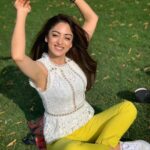 Sandeepa Dhar Instagram - Happiness is letting go of what you think your life is suppose to look like & celebrating it for everything that it is ! 🌼✨ #ThereIsSomethingAboutParks #summervibes #neon