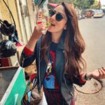 Sandeepa Dhar Instagram - Day 1 of 2019, #dayspentwell Revisiting History, gobbling some amazing food and a whole lot of laughter with the craziest set of people!❤️ Jaipur, Rajasthan