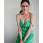 Sandeepa Dhar Instagram - Wake-up, Dress up & Repeat! @shazzalamphotography @makeupbyanighajain @daksh_hairguru @shru_birla