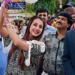 Sanjjanaa Instagram - It was beautiful to see the entire #nation come together as #we celebrated our #75thindependenceday in great honour to our #Indianflag by hoisting it in each and every lane , each and every home .. I was honoured to be launching #harghartiranga in #nammabengaluru , #namma #pride . Requesting everyone to take responsibility #respect our flag fold it beautifully and keep it safely in your #homes as now we have concluded the celebration of our 75th Independence Day .