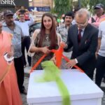 Sanjjanaa Instagram – It was a honour to be the guest of honour at our very own shanthi nagar constituency , banglore city , to be enforcing Har ghar Tiranga initiative by our Namma BBMP , BBMP Commissioner , BBMP Administrator ‘s . 

Let’s take an oath to hoist our flag in our very homes , & also switch our Dp to our tri colour flag to honour our National Flag on all our social media channels . 

👗 @laxmikrishnaofficial 
💄 products by @official_dermacol_india

#bengaluru  #banglore #happyindipendenceday #vandematram #sanjjanaa #sanjanagalrani  #sanjjanaagalrani #hyderabad #celebmom #indiancelebrity #indianactress Karnataka, Bangalore