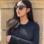 Sara Ali Khan Instagram - Summer Ready! ☀️🕶 Wearing the new LYNX from @danielwellington Eyewear collection. Bringing an edgy feminity to any look, these will surely make a lasting impression. Style your outfits this season with the new #dweyewear, shop from www.danielwellington.com and use my code SARAALI to get 15% off #danielwellington #partnership 📸 & 💇‍♀️: @the.mad.hair.scientist