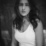Sara Ali Khan Instagram - “Black and white, severally incomplete and at the same time completely several.” – Vikrmn 🤍🖤❤️ 📸 : @rohanshrestha 👗: @lakshmilehr 💇‍♀️: @florianhurel
