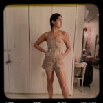 Sara Ali Khan Instagram - Try try try 👗👙👖 Till it’s almost brain fry 🧠🤯 But I know the real reason why 💁🏻‍♀️ You make me go through all this- yell scream and cry 😿 And not gonna lie 🙅🏻‍♀️ I love the effort you consistently apply 🙌 @stylebyami