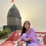 Sara Ali Khan Instagram – 💟☮️💁🏻‍♀️ Narmada River