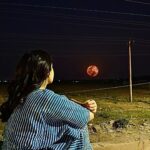 Sara Ali Khan Instagram – Rising and Setting Full Moon 🌕 
Peaceful Purnima ☮️🧘‍♀️💜 Amongst the Stars