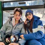 Sara Ali Khan Instagram – Icy breeze 🧊❄️ 
Time to freeze 🥶 
Iggy Potter I always tease 😈 
Stalking him to smile and say cheese 🧀 
But I’m polite I always say please 🙏🏻
So it’s all good, we at ease 👫 Gulmarg, Kashmir