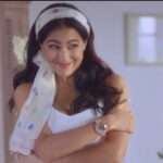 Sara Ali Khan Instagram - Raindrops on roses and whiskers on kittens🌹🐱 Bright rose gold cases have Sara smitten!🤩🤩🤩 Vibrant designs that make her heart sing🎶💕 These are few of Sara's favourite things!🌈🌈🌈 Here's to Looking Good #WithChumbak! Presenting the new Watch collection @chumbak Check it out at chumbak.com and in stores💫 #partnership