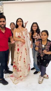 Sara Ali Khan Instagram - #chakachak in #atrangi places💃💫⭐️
Hopefully you guys aren’t making faces 🤡👀