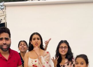 Sara Ali Khan Instagram - #chakachak in #atrangi places💃💫⭐️ Hopefully you guys aren’t making faces 🤡👀