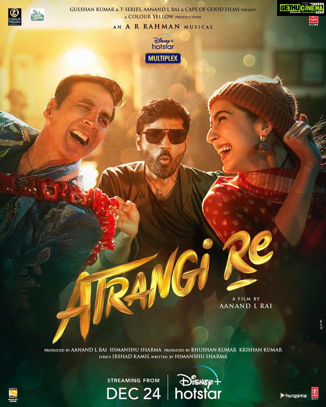 Sara Ali Khan Instagram - Celebrate love that lets you be yourself๐๐๐ #AtrangiRe Trailer out today on @DisneyPlusHotstar #DisneyPlusHotstarMultiplex ๐ฌ๐โฐ๐๐ป๐ @aanandlrai @akshaykumar @dhanushkraja @arrahman #BhushanKumar @kamil_irshad_official #HimanshuSharma @cypplyofficial #CapeOfGoodFilms @tseriesfilms @tseries.official