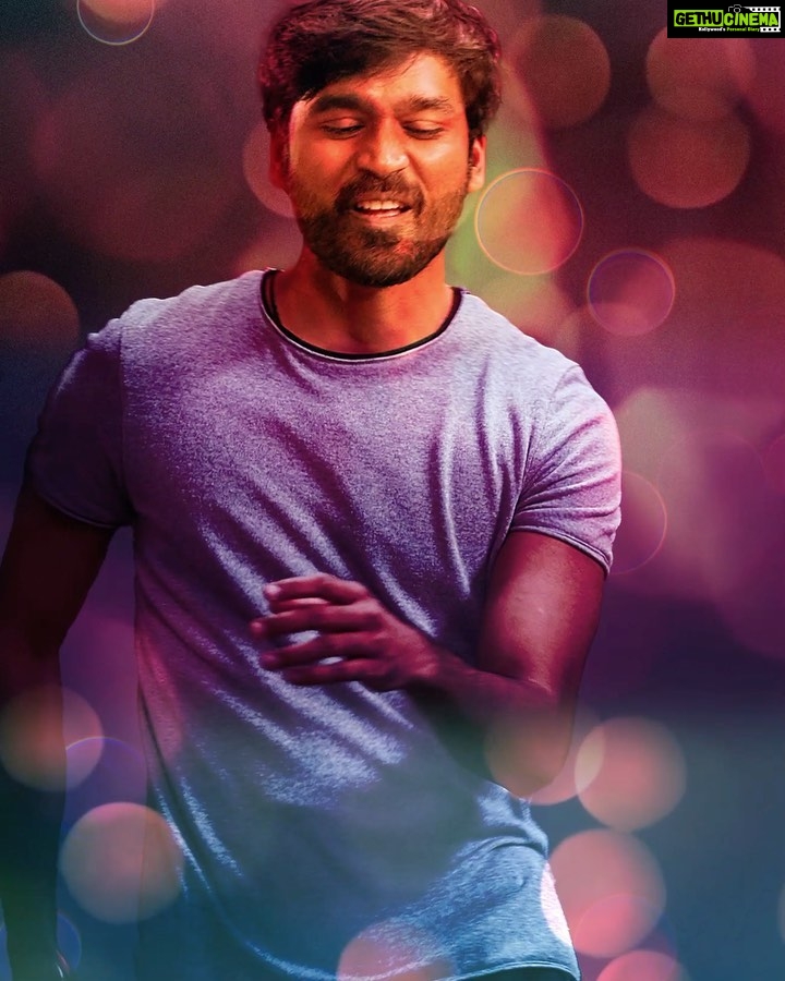 Sara Ali Khan Instagram - Mileyi Vishu se, hamara pehla character ☝️ Couldn’t be played by any other actor🙅🏻♀️ From national awards to being called thalaiva- he makes everyone Khush 🙌 Ji haa you guessed it right it’s Dhanush Dhanush Dhanush 👏 Stay tuned for the trailer of #AtrangiRe tomorrow on @DisneyPlusHotstar #DisneyPlusHotstarMultiplex @aanandlrai @akshaykumar @dhanushkraja @arrahman #BhushanKumar @kamil_irshad_official #HimanshuSharma @cypplyofficial #CapeOfGoodFilms @tseriesfilms @tseries.official