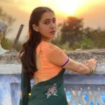 Sara Ali Khan Instagram - We’ve always loved the setting sun 🌅 From Bombay to Bihar 🔆🔆🔆 From Sara to Rinku 👯‍♀️👩‍❤️‍👩