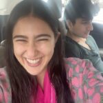 Sara Ali Khan Instagram - Happy Rakhi Iggy Potter 👫🪢 Time to meet the annoying daughter ☃️🐥 My jokes embarrass you, full slaughter 👻🤡🤯 But I promise to love you and give you water 👩‍❤️‍👨