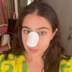 Sara Ali Khan Instagram - Sorry Amma Abba Iggy 🙏🏻 Naak kaat di maine 🤥🤧😤