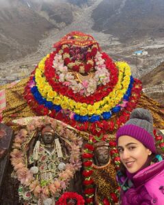 Sara Ali Khan Instagram - Back to where it all began 🙏🏻 🔱 ❄️💗 #jaibholenath #grateful #blessed