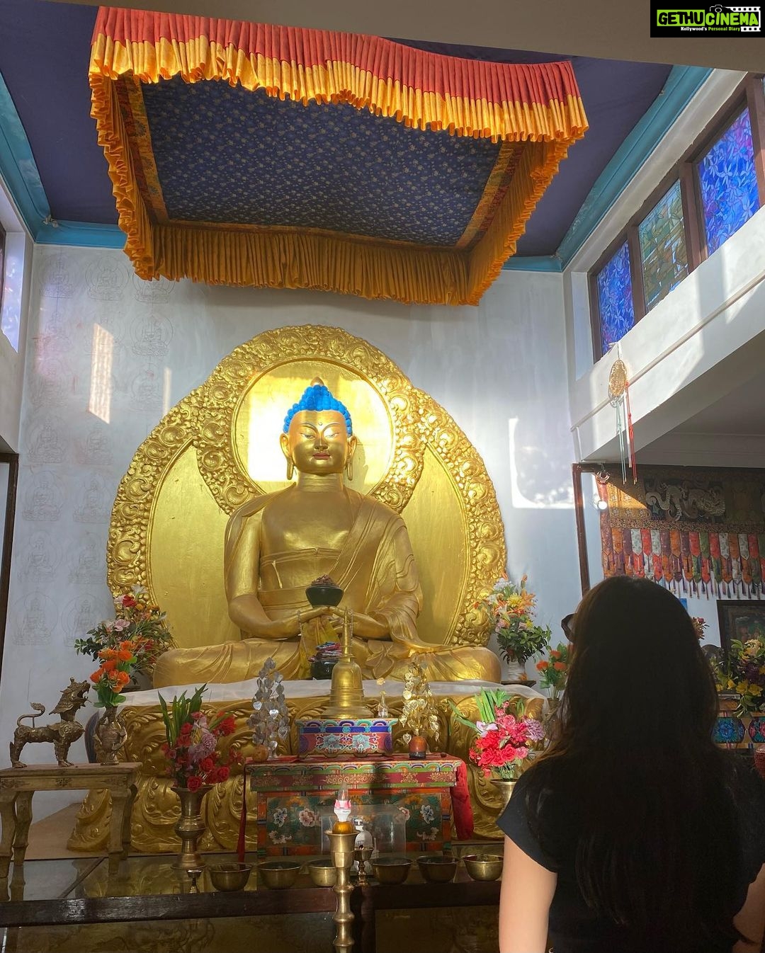 Sara Ali Khan Instagram - प्रकृति सुख शांति ☮️💟🌄 Ladakh, India