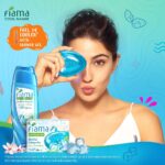 Sara Ali Khan Instagram - Drop it like it’s hot, drop it cause it’s hot. 🥵❄️ The only thing dropping this summer is your temperature! Make your body feel 3 degrees cooler* with Fiama shower gel's refreshing mix of menthol and magnolia. 💙💚 I am ready to 'chill', quite literally with the @fiamaindia cool range, are you? *Basis mean decrease in skin surface temperature as per instrumental measure. Skin temperature returns to normal subsequently. #partnership