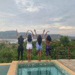 Sara Ali Khan Instagram – Love is in the air💟☮️💜☂️
#throwback but also #takemeback