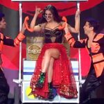 Sara Ali Khan Instagram - #SealzTheDealz #FilmfareOnReels 💃💃 Out today! 🙌🙌🙌 @filmfare @rahulgangs_ @jiteshpillaai