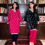 Sara Ali Khan Instagram – Powder Pink 💕🛍
Girls in Sync 👩‍❤️‍👩
Go get your size, what’s there to think? 🧠 
@powderpinkindia @sara_vaisoha