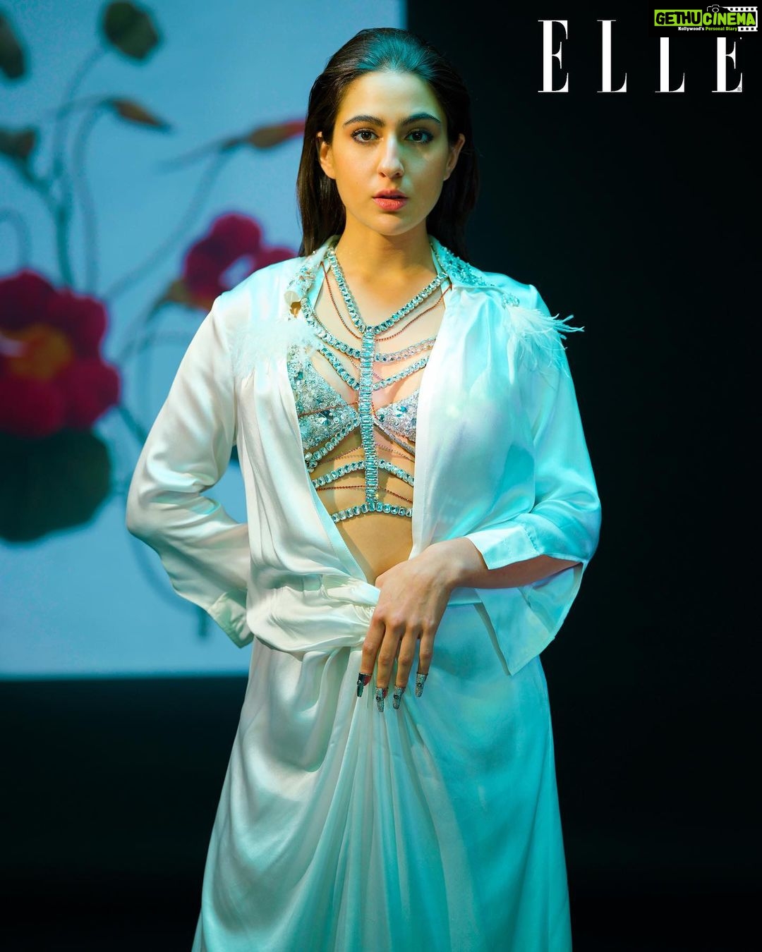 Sara Ali Khan Instagram - Not on my knees but still got the diamonds 💎💙🪩 @elleindia Content director & Editor: @kamna.malik Photographer: @sushantvkadam Fashion Editor: @zohacastelino Hair: @the.mad.hair.scientist Make-up: @florianhurel (@latelierartistmanagement) Words: @hasinakhatib Assisted by: @wetgertrude, @davesh_mehta_photography (photography), @bhaktilakhani (make-up), @komal_shetty_, @notdiishaa (styling) Editorial Assistant: @alizaafatmaa Production: @cutlooseproductions Artist’s management agency: @spicesocial