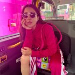 Sara Ali Khan Instagram - Summer vibe💚🔆 With my tribe 🌈 Kindly like, share and subscribe ✅