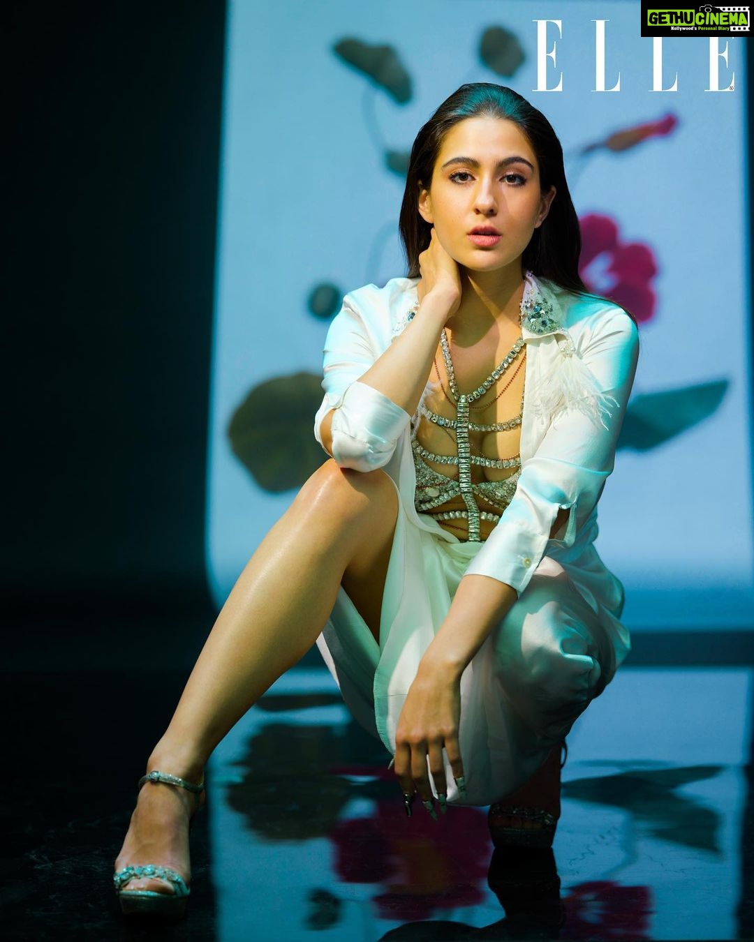 Sara Ali Khan Instagram - Not on my knees but still got the diamonds 💎💙🪩 @elleindia Content director & Editor: @kamna.malik Photographer: @sushantvkadam Fashion Editor: @zohacastelino Hair: @the.mad.hair.scientist Make-up: @florianhurel (@latelierartistmanagement) Words: @hasinakhatib Assisted by: @wetgertrude, @davesh_mehta_photography (photography), @bhaktilakhani (make-up), @komal_shetty_, @notdiishaa (styling) Editorial Assistant: @alizaafatmaa Production: @cutlooseproductions Artist’s management agency: @spicesocial