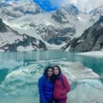 Sara Ali Khan Instagram - Lakes, rivers, beaches and mountains 🏞⛵️🏝 No matter where we are 🌎 No continent nor sea can ever be too far 🌊 7 samundar paar 🏊‍♀️ Ill come running to my yaar 🤗 Itna strong is my pyaar 💕 Tere liye hamesha bekaraar Happy birthday Bestest friend 🥰🥰