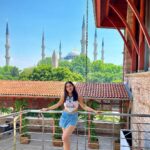 Sara Ali Khan Instagram - Bosses by the Bosphorus 🇹🇷❤️🎈 @parthmangla @tanghavri @rohanshrestha @travelandleisureindia @turkishairlines @goturkiye @turkeytourism_in #istanbulisthenewcool #gotürkiye Istanbul, Turkey