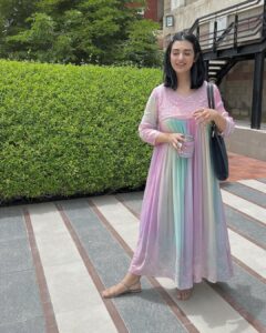 Sarah Khan Instagram - 💕🌈 ♥️ @generation_pk