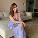 Saumya Tandon Instagram - All in house photographers in action. They are lucky to have me as their free model. 😀😀