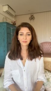 Saumya Tandon Instagram - This is for one of the sweetest co actors I worked with @deepeshbhan . Let’s show good people don’t go unnoticed. Every small bit counts. #helpdeepeshsfamily 
Link of the fund is in the bio. You can avoid giving tip to the ketto platform, write zero there. Also all those who are asking, yes he dint take insurance on his home loan.