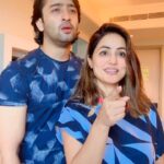 Shaheer Sheikh Instagram - It’s just friends thing.. shaheer sheikh itni Zor se maarne ki zaroorat nahi thi🙄 He takes his actions way too seriously 🤣 More #ShaHina content coming your way.. #reelsinstagram #feelitreelit #trendingreels #ReelsWithHKSS