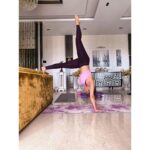 Shama Sikander Instagram - Balance, stillness, limitlessness….🧘‍♀️🧘‍♀️🧘‍♀️🧘‍♀️ @chaitanyatirth . . . #fitness #balance #Yoga #exercise #workout #motivation #happy #picoftheday #fit #health #lifestyle #goals #happysunday #sunday #sundayfunday #sundayvibes Mumbai, Maharashtra