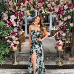 Shama Sikander Instagram - Your mind is a Garden. Your thoughts are the seeds. You can grow flowers or you can grow weeds.... . . . #flowers #love #faith #believe #nature #life #smile #peace #motivation #inspiration #blessed #positivevibes Miami, Florida