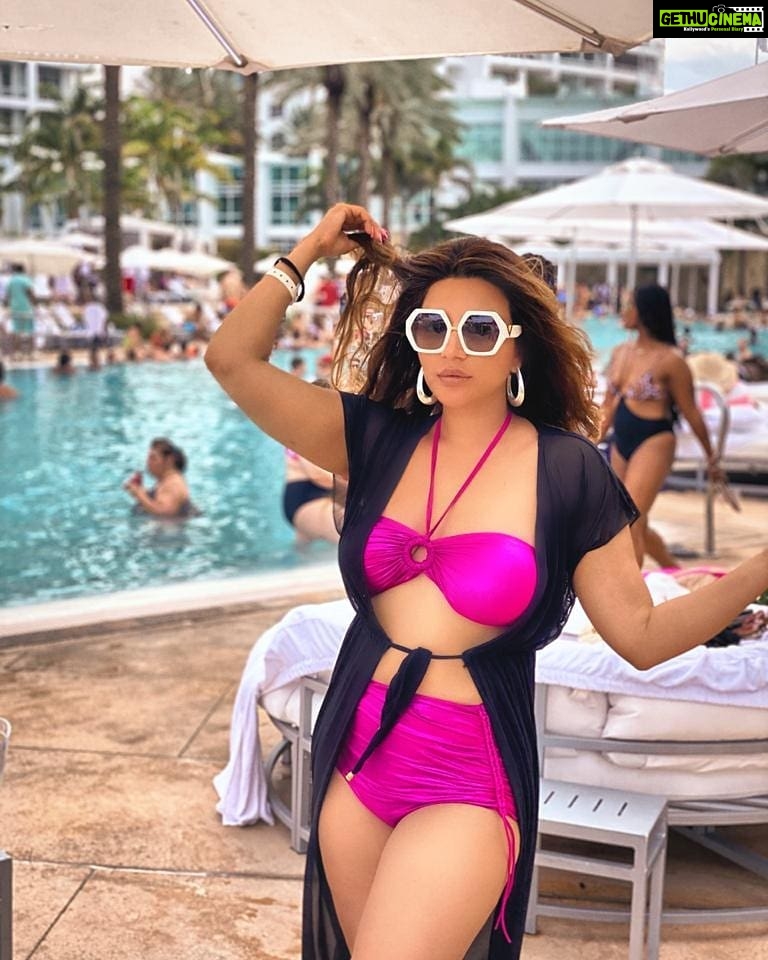 Shama Sikander Instagram - Your next season is going to cause some people to wish they had treated you better.... . . . #miami #summer #sea #nature #love #photography #pool #ocean #vacation #sky #waves #sand #fashion #bikini Miami, Florida