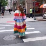 Shama Sikander Instagram - Make that walk count....😎 #walk #fashion #walking #newyork #manhattan #lovefashion #zimmerman #dress #colorful #reels #reelsinstagram #reelkarofeelkaro #reelitfeelit