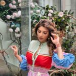 Shama Sikander Instagram – No matter where you go,
All roads leads to you❤️😇
.
.
.
#world #love #being #yourself #nature #photoshoot #happy #beauty #fashion #lifestyle #newyork #travel #peace New York, New York