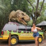Shama Sikander Instagram - Life is an adventure and i am adventurous 😎😎.... . . . #adventure #islandofadventure #travel #nature #explore #jurassicpark #wanderlust #love #beautiful #trip #picoftheday #adventuretime Island of Adventures, Orlando Florida