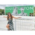 Shama Sikander Instagram - Design district, one of the most luxurious street of Miami... What does luxury mean for you? Write in comments below.... . . . #miami #miamiflorida #usa #love #beautiful #fashion #photoshoot #travel #enjoy #happy #positivevibes Miami Design District