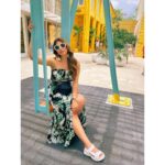 Shama Sikander Instagram - Design district, one of the most luxurious street of Miami... What does luxury mean for you? Write in comments below.... . . . #miami #miamiflorida #usa #love #beautiful #fashion #photoshoot #travel #enjoy #happy #positivevibes Miami Design District