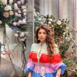 Shama Sikander Instagram - No matter where you go, All roads leads to you❤️😇 . . . #world #love #being #yourself #nature #photoshoot #happy #beauty #fashion #lifestyle #newyork #travel #peace New York, New York
