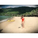 Shama Sikander Instagram - Oh beaches, oh sand oh mountains, how i miss youu and yearn for you❤️❤️❤️❤️ @jamesmilliron . . . #beach #sand #mountain #clouds #travel #nature #love #happiness #beautiful #beachvibes Da Nang, Vietnam