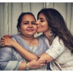 Shama Sikander Instagram - To my Durga, to my fatima, to my gracious, my true fighter, my most loving and beautiful mother a very happy mother’s day maa... i am so proud of ... your patience, calm, fun loving, full of life and giving nature, all these great qualities I’m blessed with because of you and I can’t ever thank you enough for being my mother ... you are the most beautiful woman from the first moment i saw you up untill now and forever for me... my Maa @gulshansikander1 i love you and i am grateful for you forever ❤️❤️❤️😇😇😇🙏🏻🙏🏻🙏🏻🙏🏻😘😘😘😘😘😘 Mumbai, Maharashtra