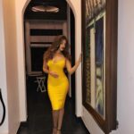 Shama Sikander Instagram - Shine is my Favourite Color 😇 . . . #shine #love #beauty #fashion #sparkle #smile #style #nature #bright #yellow #sunshine #glow #goodvibes Mumbai, Maharashtra