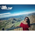 Shama Sikander Instagram – Nature is calling meeee…..i hear you …. i feel you…. i miss you😇🥰
Mother Earth has such healing powers , it just wraps us in its invisible arms and nourishes us, our souls, our being…. i am so grateful to be living, breathing on this beautiful planet and I’m soooo grateful universe chose me for this…😇🙏🏻🥰
.
.
#nature #travellife #mountains #adventure #grateful #peace #throwback #buddha #serene #mondayblues Lauterbrunnen, Switzerland